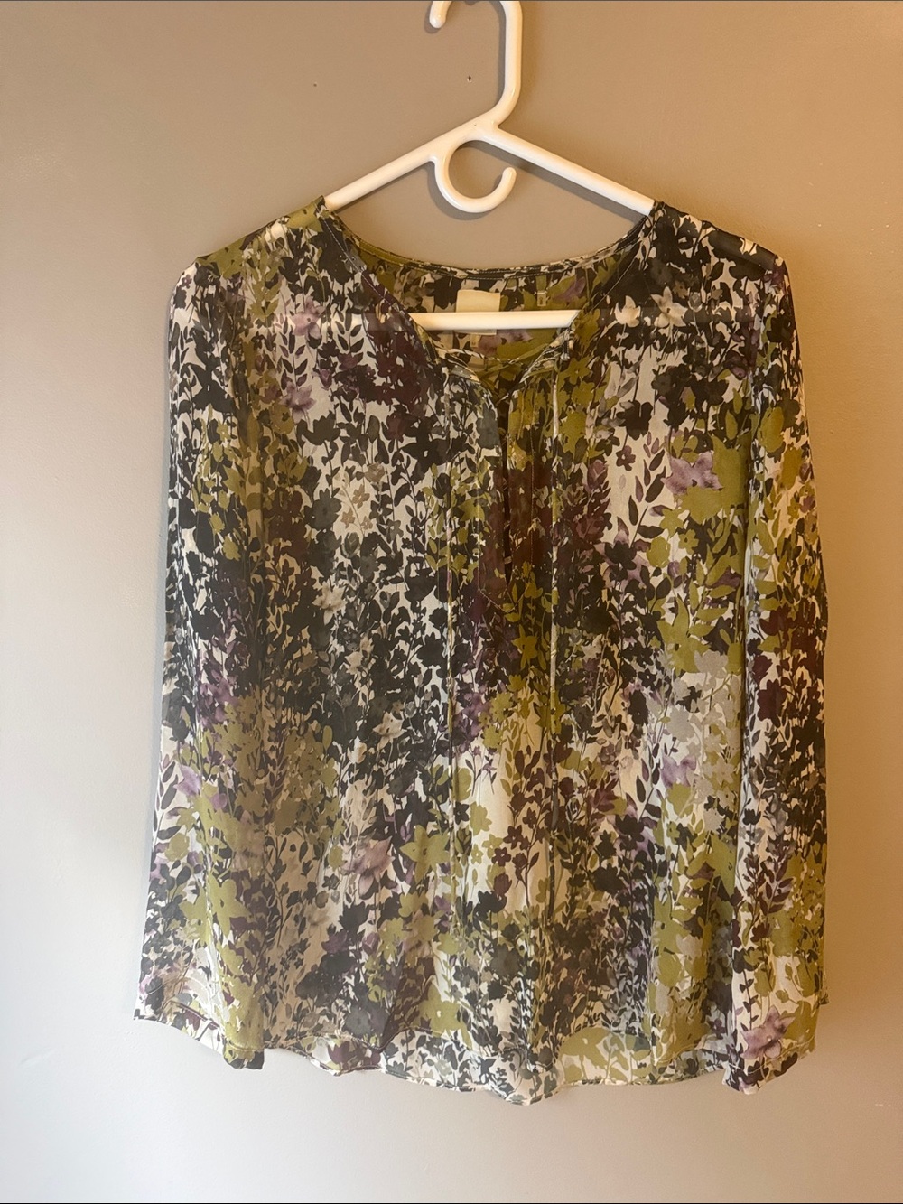 Ecru  silk blouse. Green/Purple floral pattern. Size medium